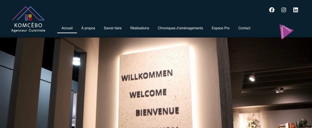 Site internet créé pour KOMCĒBO, cuisiniste agenceur près de Colmar